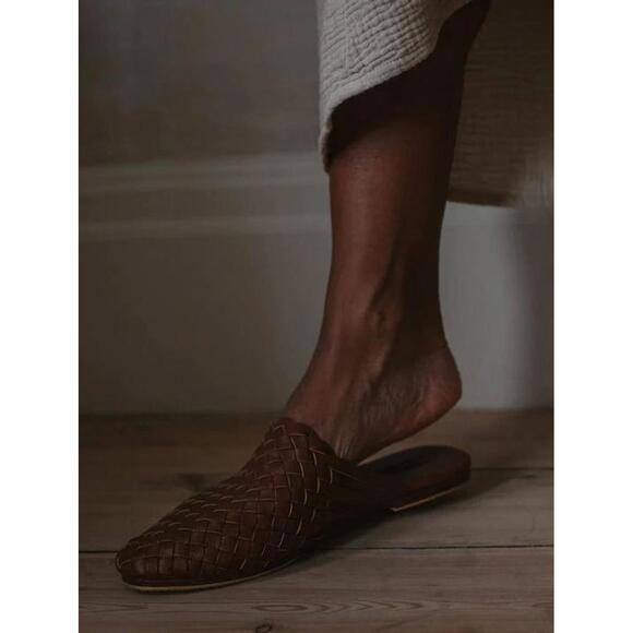 The simple folk woven mules - Picture 2 of 6